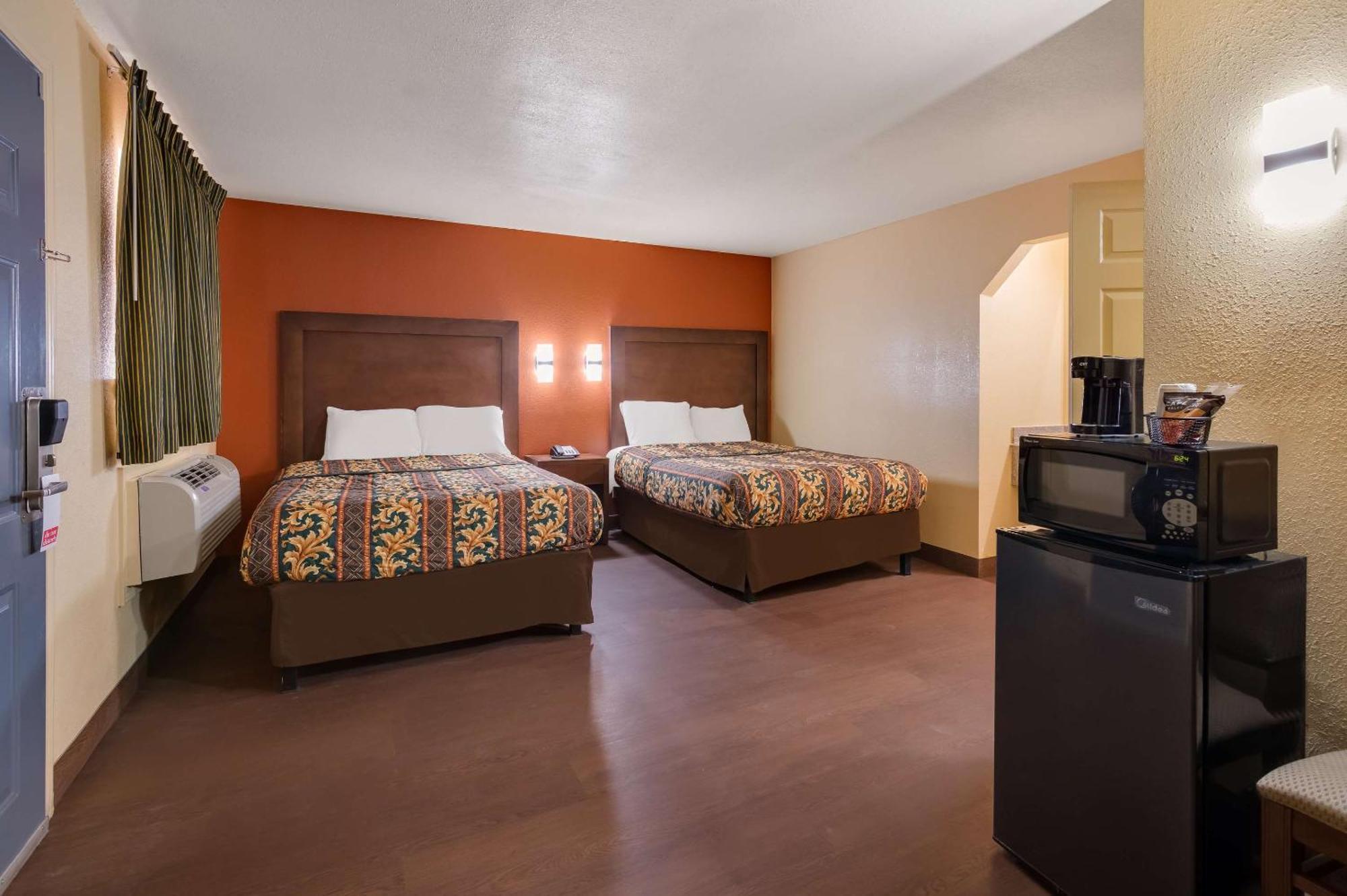 Rodeway Inn & Suites East New Orleans Exterior foto